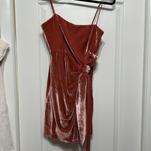 Cinq à Sept Kiki Velvet Mini Dress Size 6 - Picture 3 of 12